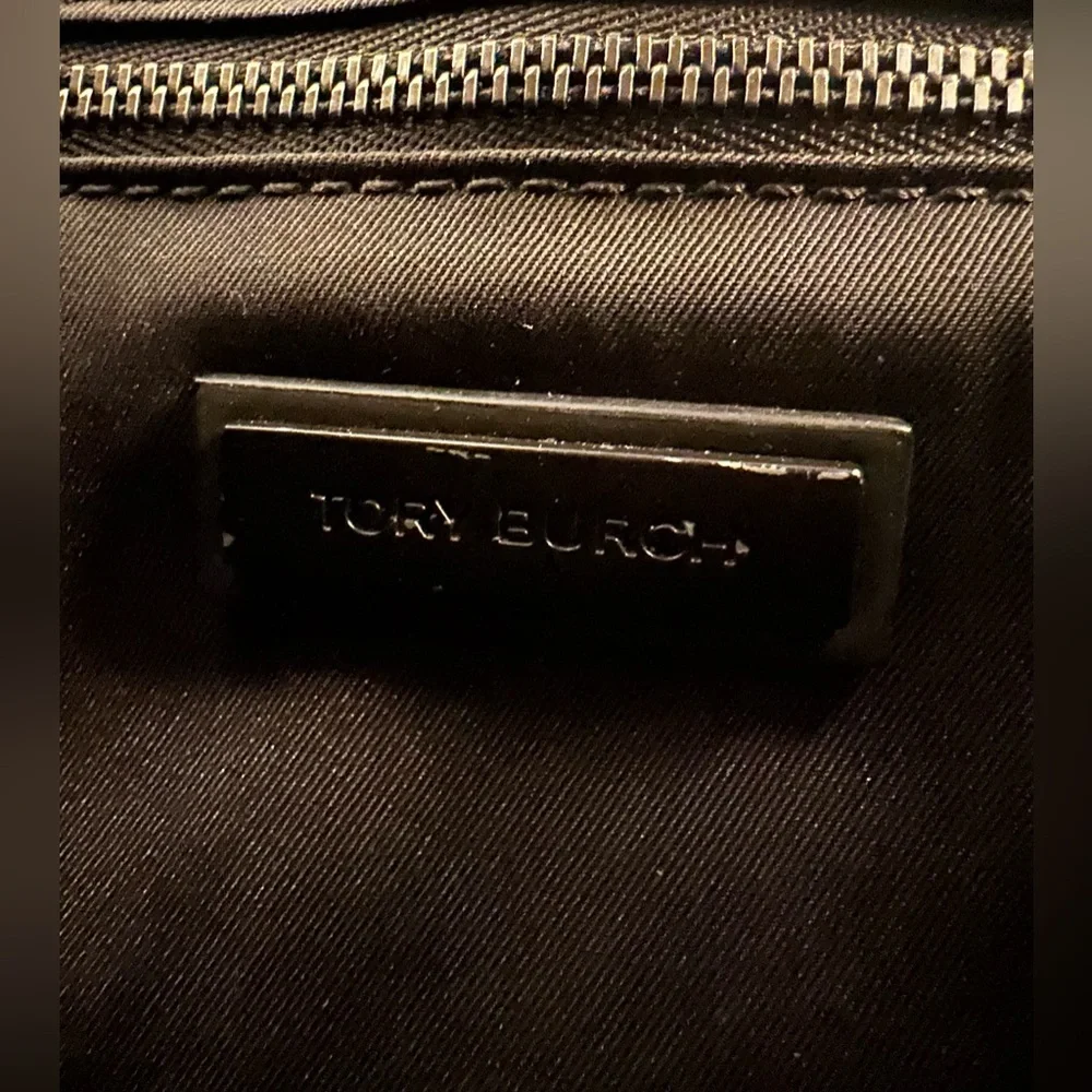 Tory Burch Fleming Matte Convertible Shoulder Bag - Picture 13 of 13
